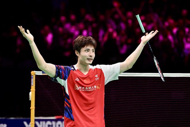 一个相对有 一个相对有