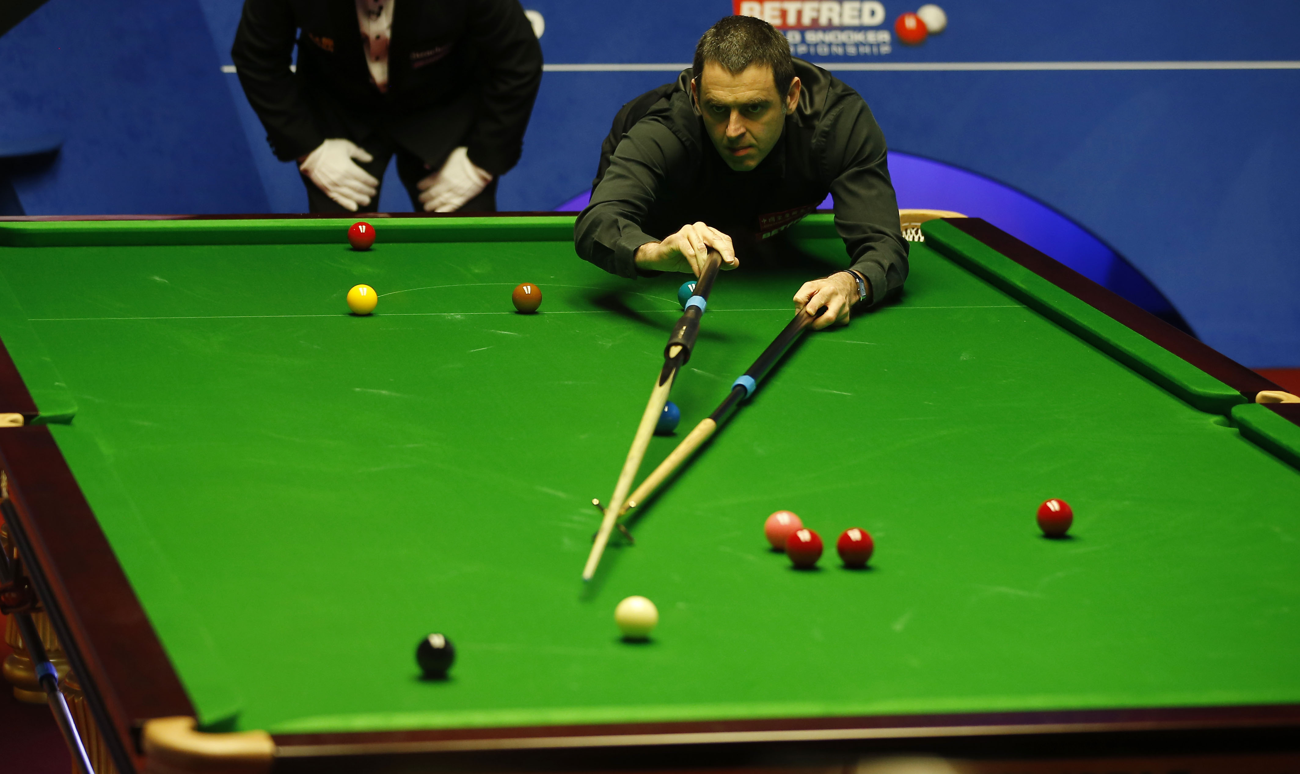 球场上的反 球场上的反