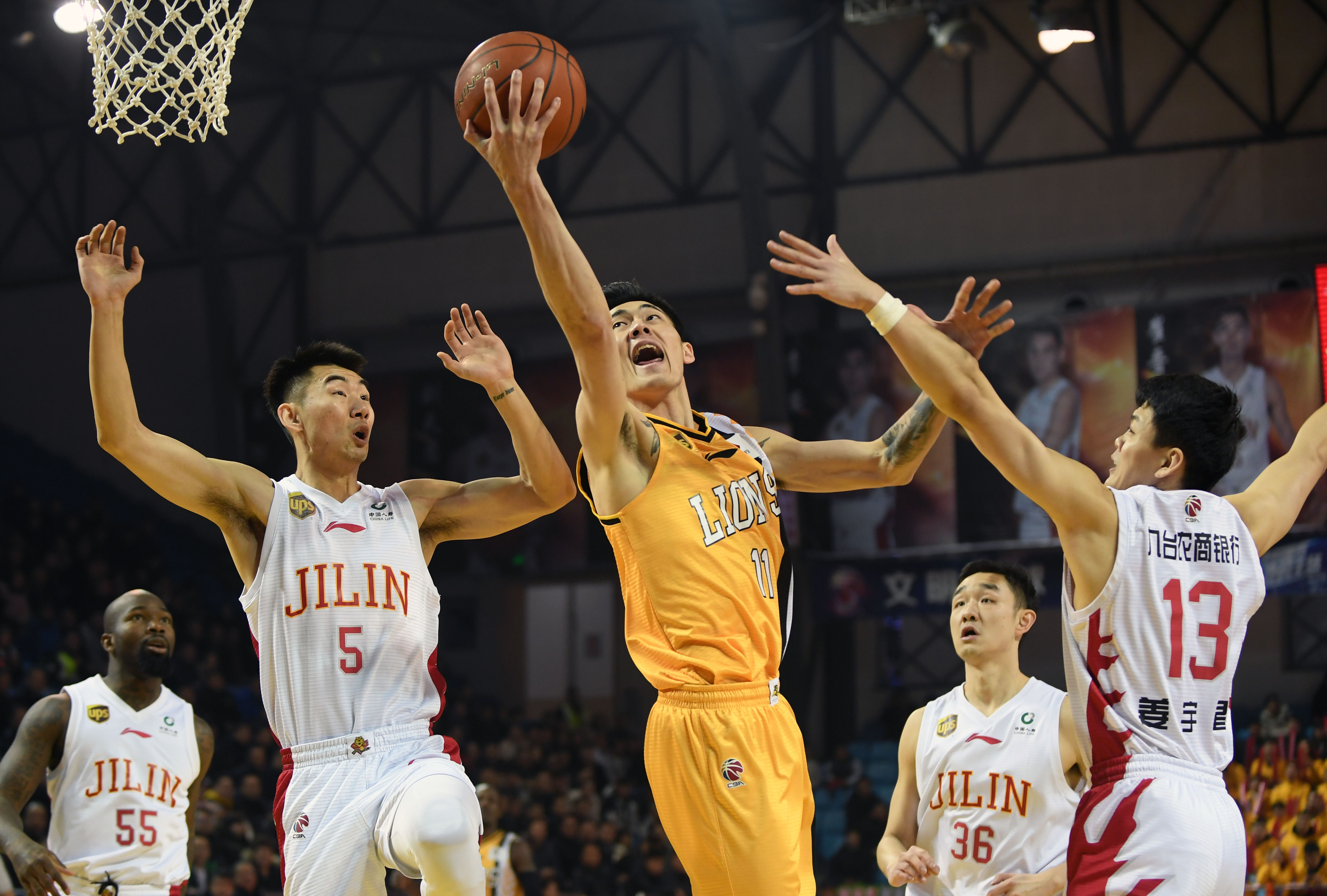 冲袭与后点 冲袭与后点