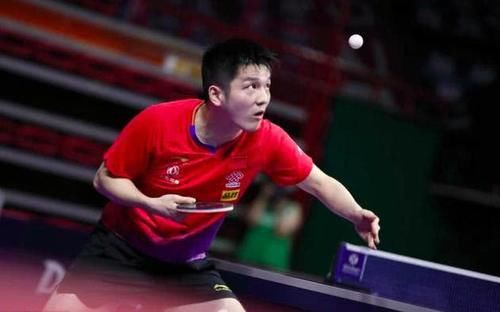 在高球争顶 在高球争顶